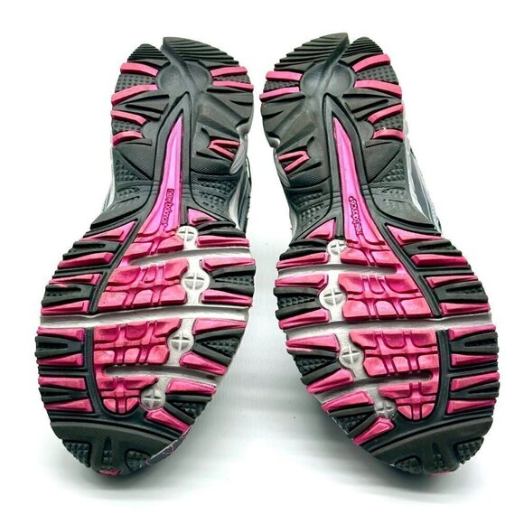 New Balance Terrain Trail Sneakers Gray Pink Women's Size 7D - Picture 8 of 10